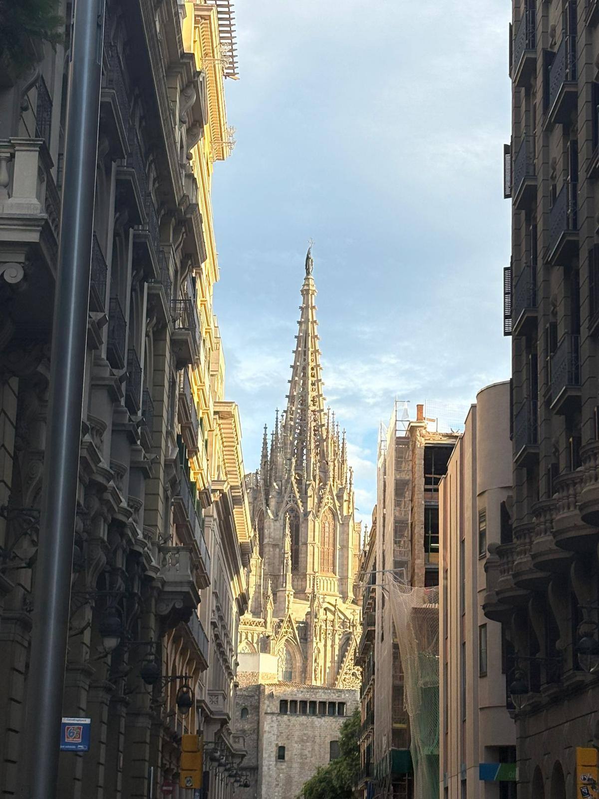 Zdjęcie Barcelona 2025 (3)ea3f908c-c334-46c4-80e4-8684f700aa84.jpg w galerii Wycieczka po Europie - Barcelona